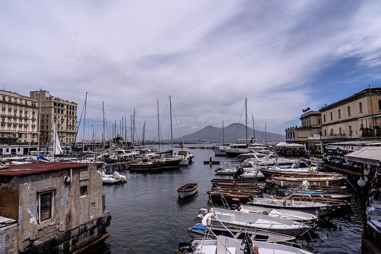 Готель P.C. Boutique H. De Gasperi, Napoli Centro, By Clapa Group Екстер'єр фото
